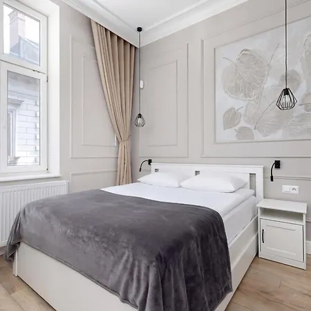 Arch Design Biala By Solarento Apartment