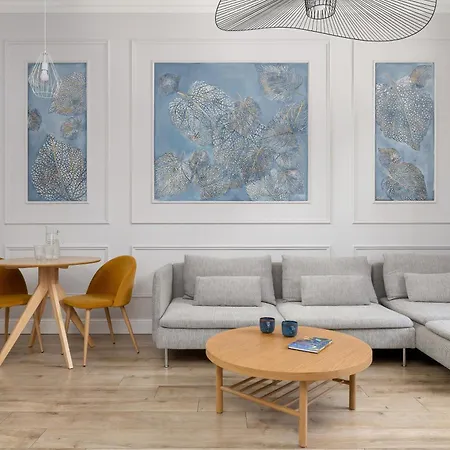 Arch Design Biala By Solarento Apartment